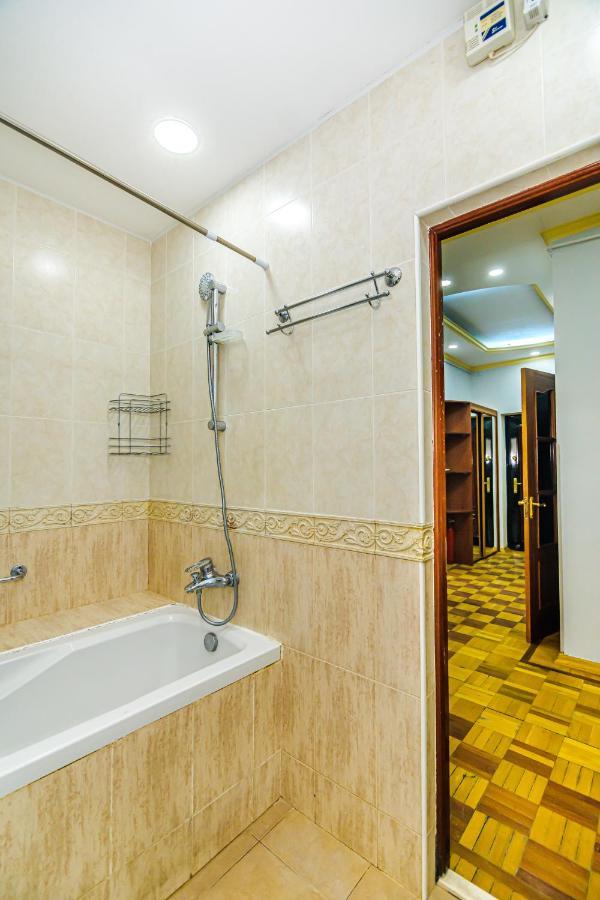 Targovu Nizami Street 4 Room Baku Kültér fotó