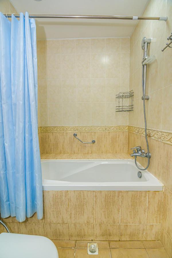 Targovu Nizami Street 4 Room Baku Kültér fotó